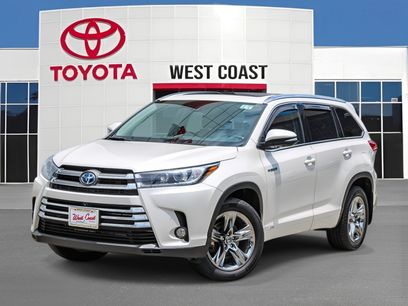 Used 2018 Toyota Highlander Limited Platinum