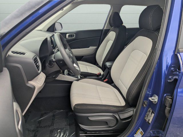 Used 2020 Hyundai Venue SEL FWD image 12