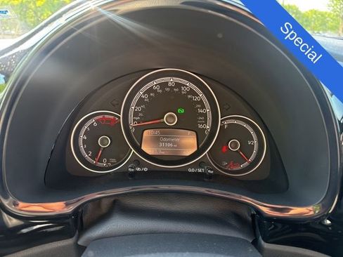Used 2019 Volkswagen Beetle 2.0T S FWD image 10