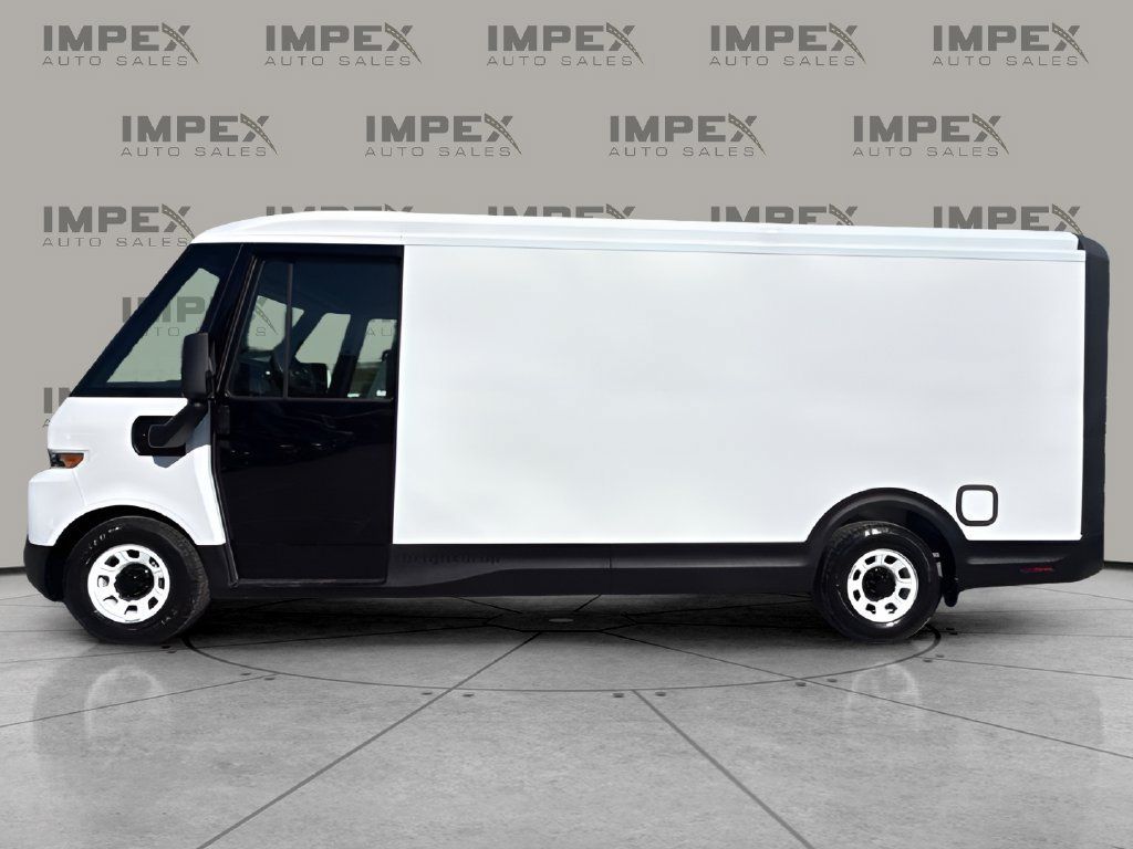 Used 2025 Chevrolet Brightdrop 600 AWD/4WD image 2