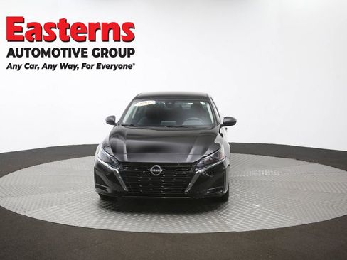 Used 2025 Nissan Altima 2.5 SV FWD image 52
