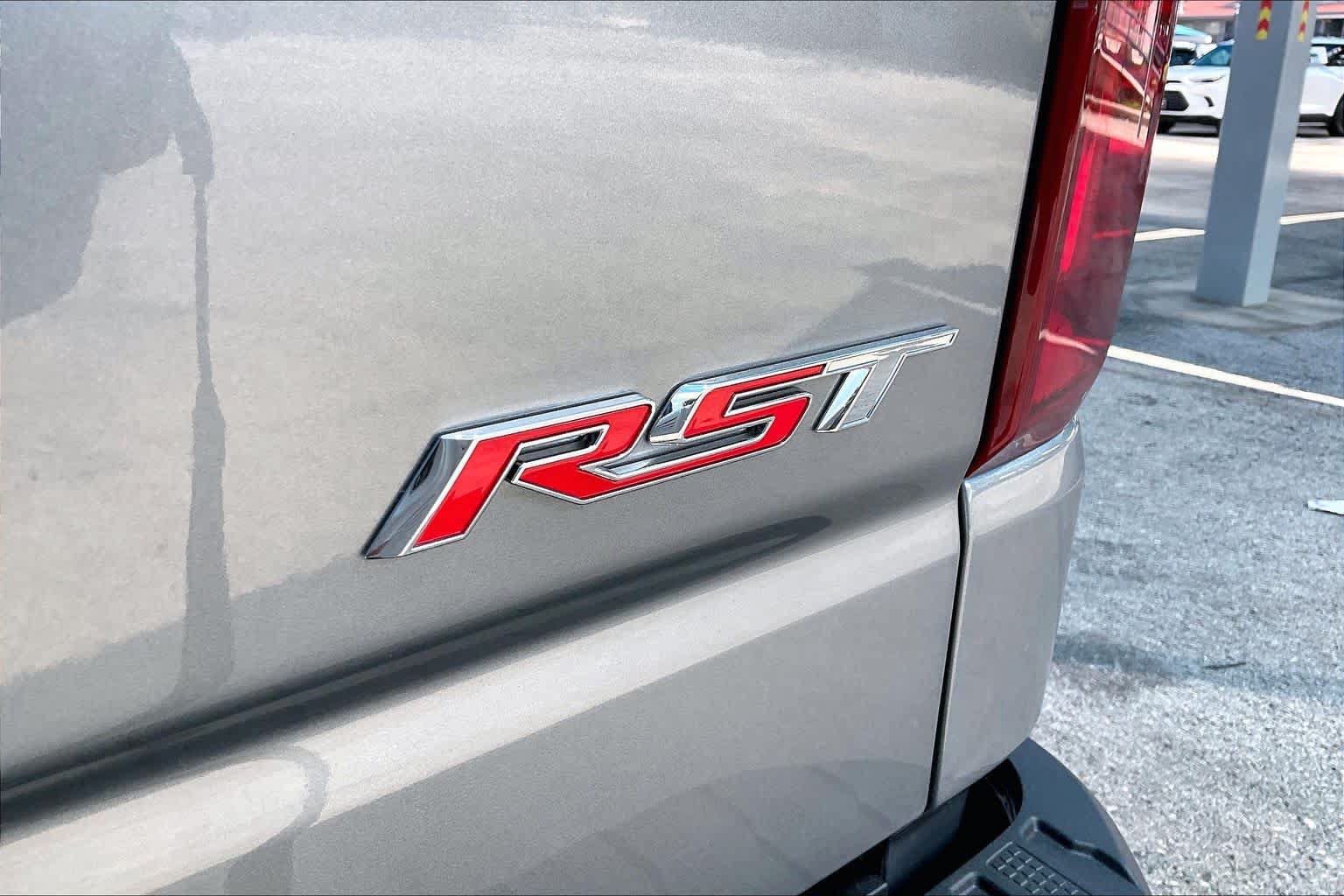 New 2026 Chevrolet Silverado 1500 RST w/ RST Select Package AWD/4WD image 15