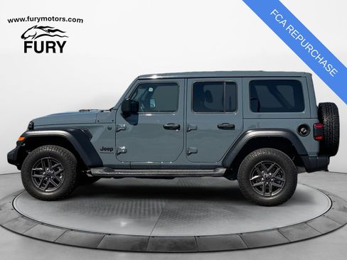 Used 2024 Jeep Wrangler Unlimited Sport AWD/4WD image 6