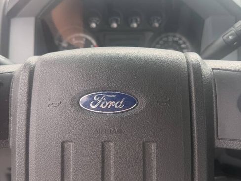 Used 2014 Ford F250 XL w/ Snow Plow Prep Package AWD/4WD image 6
