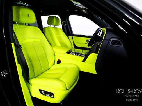 New 2027 Rolls-Royce Cullinan Black Badge AWD/4WD image 36