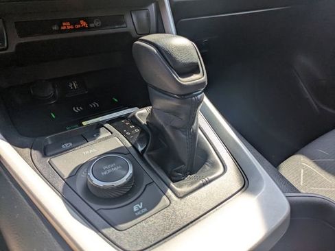 Used 2024 Toyota RAV4 AWD Hybrid image 28