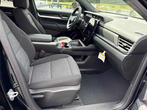 New 2025 GMC Terrain Elevation image 9