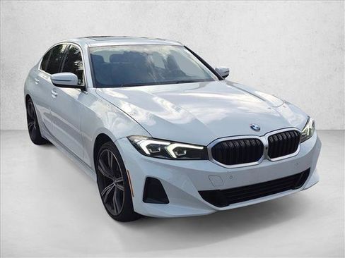 Used 2024 BMW 330i Sedan w/ Convenience Package RWD image 3