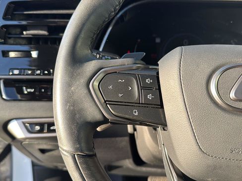 Certified 2024 Lexus RX 350 w/ Luxury Package image 18