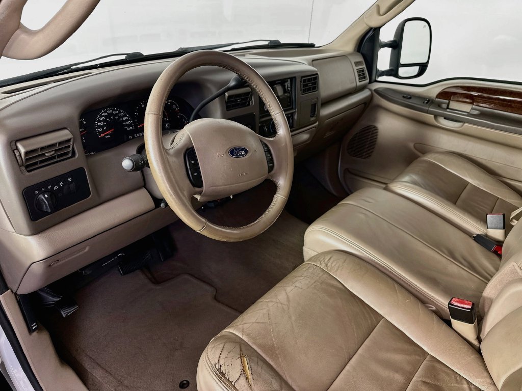 Used 2004 Ford F350 Lariat AWD/4WD image 30