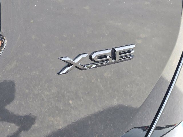 Certified 2026 Toyota RAV4 XSE w/ Panoramic Sun Roof Package AWD/4WD image 11