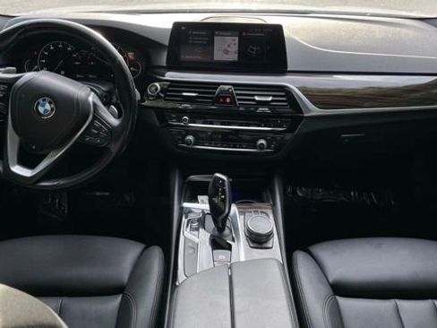 Used 2019 BMW 530i xDrive 530i xDrive w/ Premium Package image 16