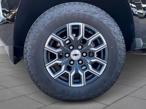 Certified 2025 Chevrolet Colorado Z71 w/ Technology Package image 12