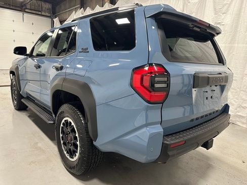 Used 2025 Toyota 4Runner TRD Off-Road image 5