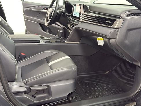 Certified 2025 Toyota Camry SE image 18