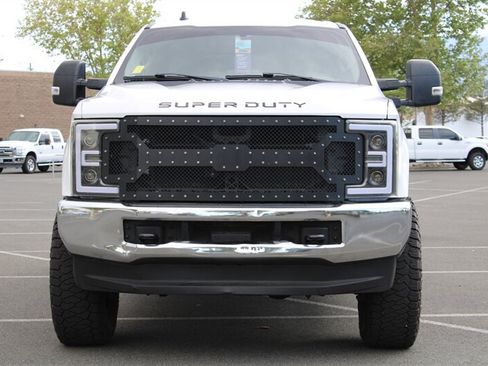 Used 2019 Ford F250 XLT w/ Snow Plow Prep Package AWD/4WD image 4