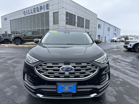 Used 2019 Ford Edge Titanium w/ Equipment Group 301A image 9