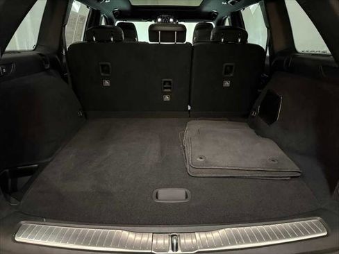 Certified 2023 Jeep Grand Cherokee Overland w/ Luxury Tech Group IV AWD/4WD image 24