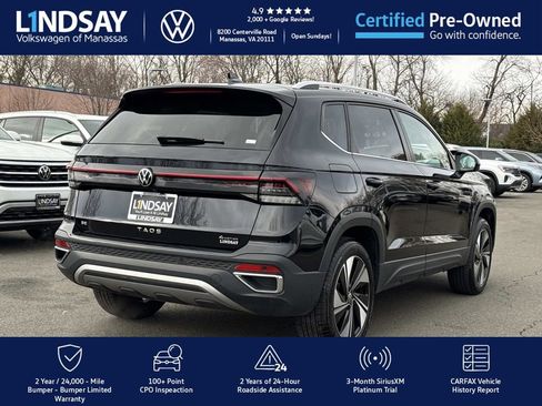 Certified 2025 Volkswagen Taos SE image 2