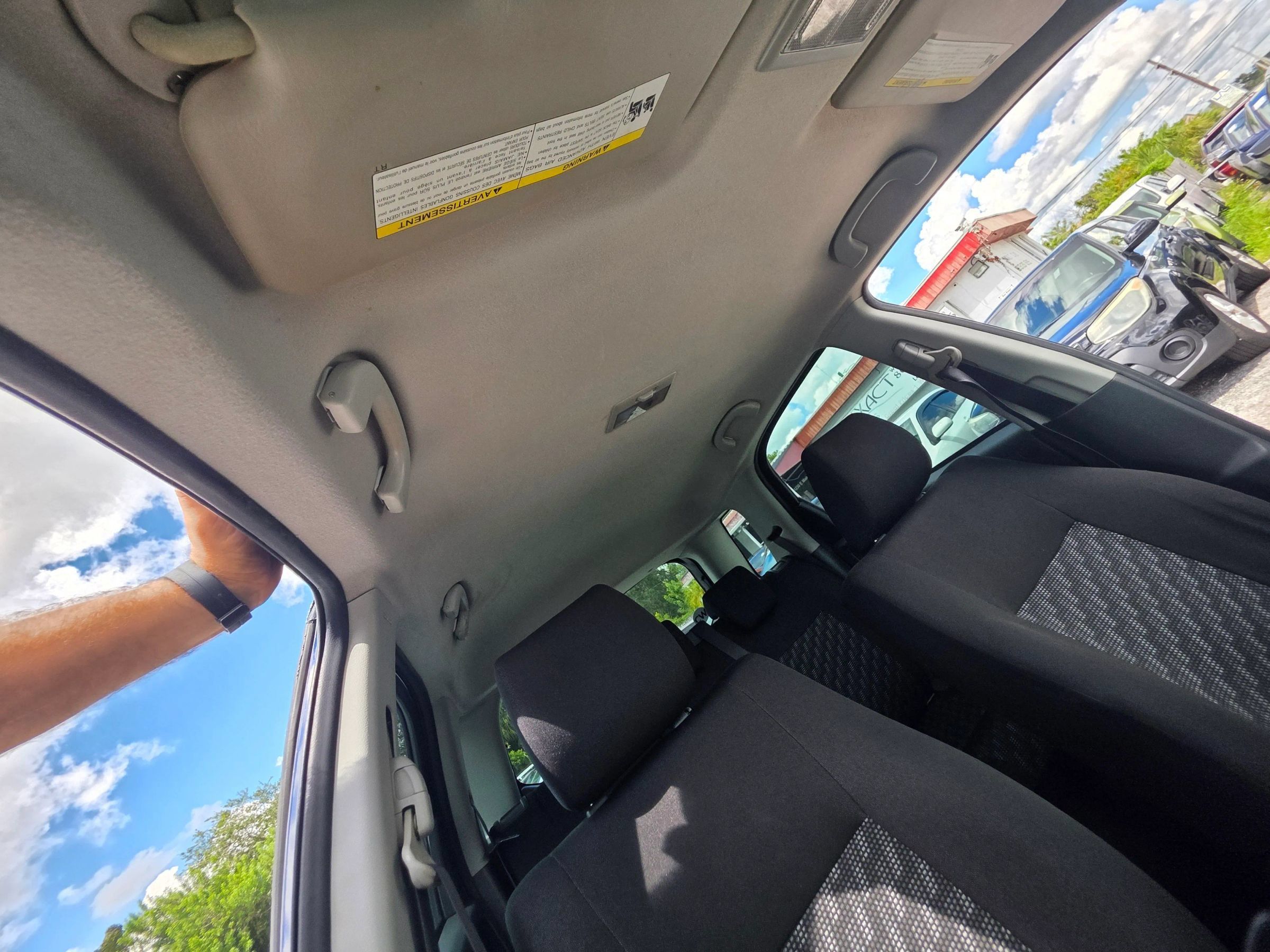 Used 2008 Suzuki SX4 Hatchback FWD image 21