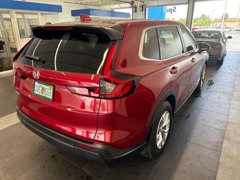 Used 2025 Honda CR-V LX image 3
