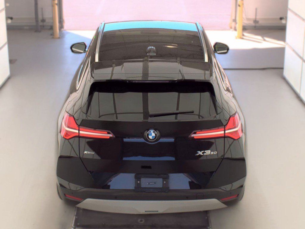 Used 2026 BMW X3 xDrive30i w/ Premium Package AWD/4WD image 7