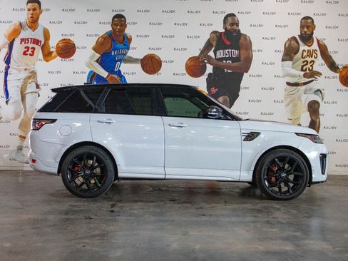 Used 2020 Land Rover Range Rover Sport SVR AWD/4WD image 19
