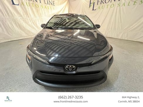 Used 2023 Toyota Corolla LE FWD image 2
