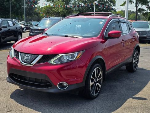 Used 2018 Nissan Rogue Sport SL FWD image 5