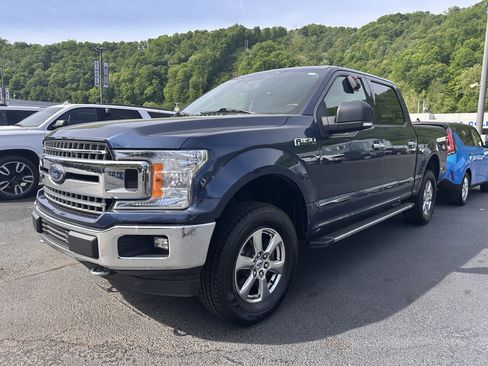 Used 2018 Ford F150 XLT w/ Equipment Group 302A Luxury AWD/4WD image 3