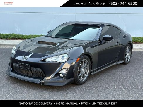 Used 2015 Scion FR-S RWD image 1