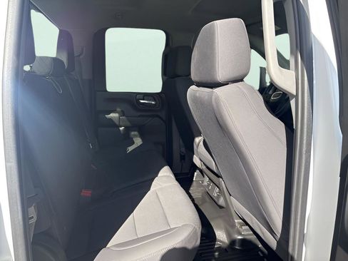 Used 2024 GMC Sierra 2500 Pro w/ Convenience Package image 13