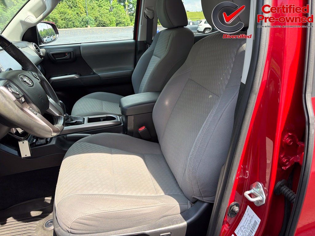 Used 2021 Toyota Tacoma SR5 RWD image 41