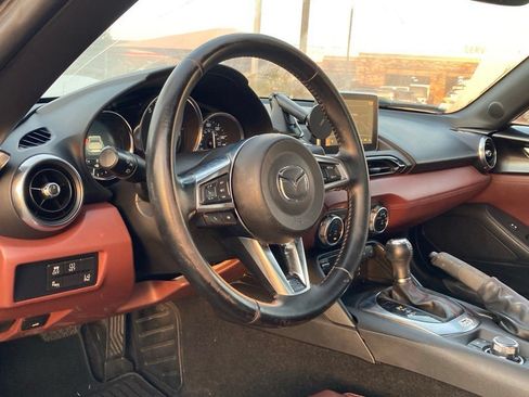 Used 2017 MAZDA MX-5 Miata RF Grand Touring RWD image 9