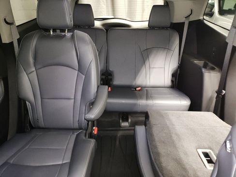 Used 2018 Buick Enclave Essence image 30