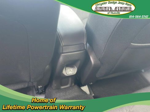 Used 2022 Jeep Renegade Latitude AWD/4WD image 15