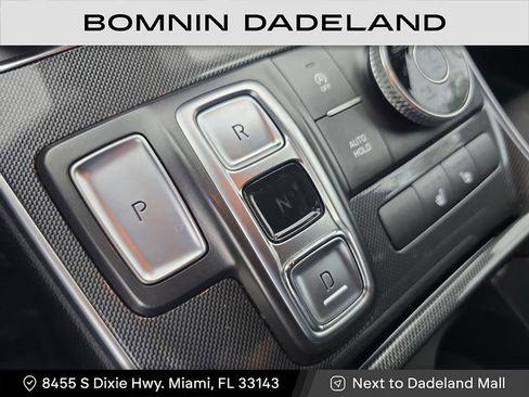 Used 2021 Hyundai Santa Fe SEL image 25