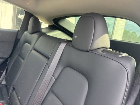 Used 2024 Tesla Model Y Long Range image 4