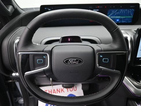 New 2025 Ford Expedition Platinum w/ Stealth Performance Package AWD/4WD image 6