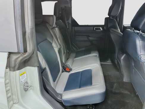 Used 2024 Ford Bronco Outer Banks AWD/4WD image 27