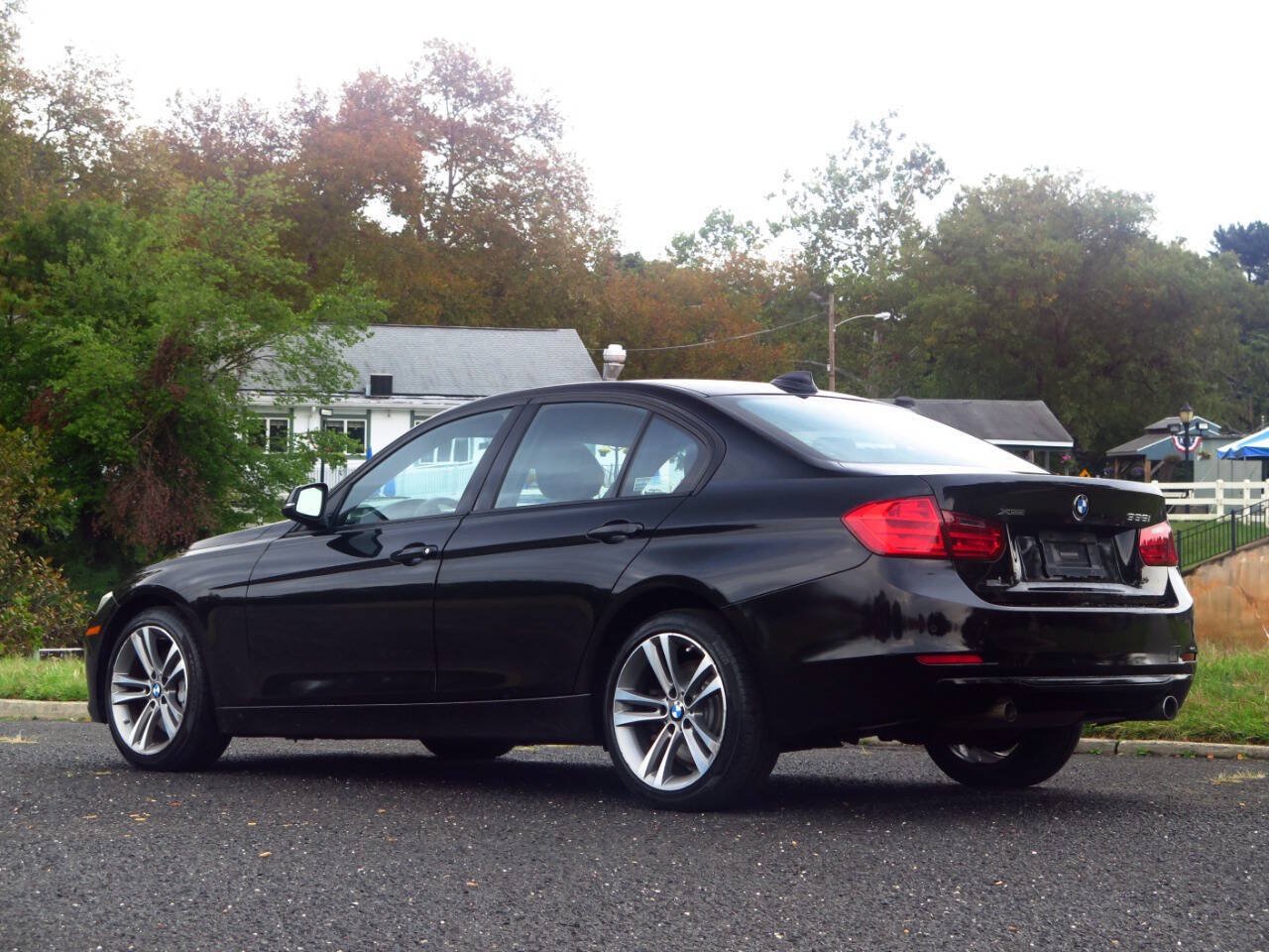 Used 2014 BMW 335i xDrive Sedan AWD/4WD image 3
