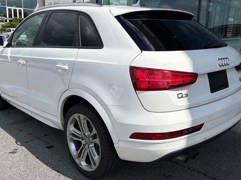 Used 2018 Audi Q3 2.0T Premium w/ Convenience Package AWD/4WD image 2