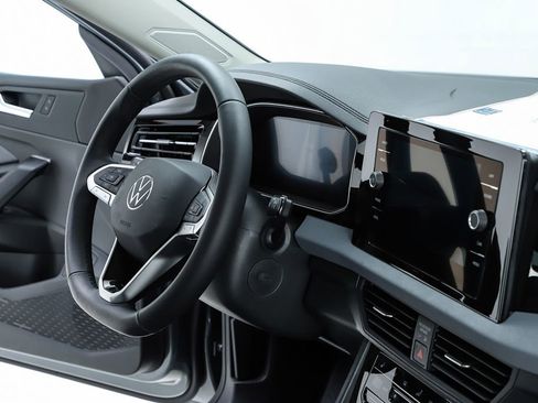 New 2026 Volkswagen Jetta SE image 34