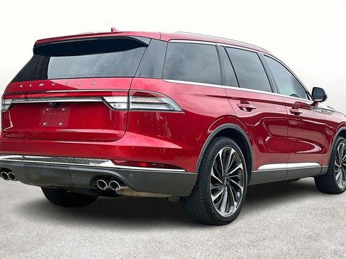 Used 2020 Lincoln Aviator Reserve w/ Equipment Group 202A image 2