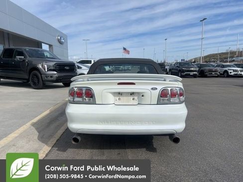 Used 1994 Ford Mustang GT image 6