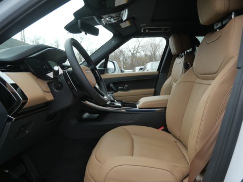 New 2026 Land Rover Range Rover Sport SE AWD/4WD image 3