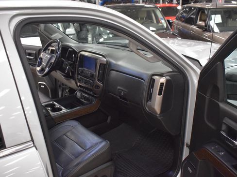 Used 2019 GMC Sierra 2500 Denali w/ Duramax Plus Package image 36