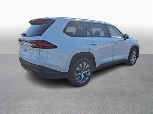 Used 2025 Toyota Grand Highlander AWD Hybrid image 4