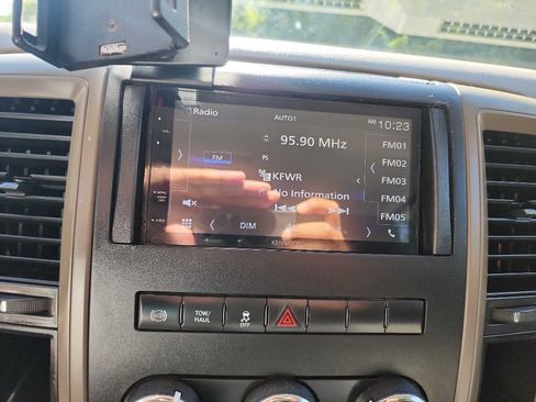 Used 2012 RAM 3500 ST w/ Chrome Appearance Group image 27