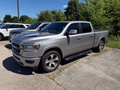 Used 2021 RAM 1500 Laramie w/ Sport Appearance Package AWD/4WD image 10